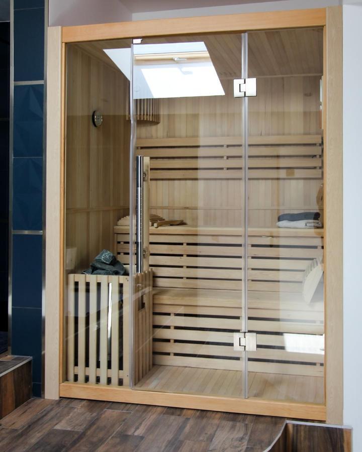 شالو أو شُمْبانيِ L'Ecrin Champenois - Suite Avec Balneo Et Sauna Prives المظهر الخارجي الصورة